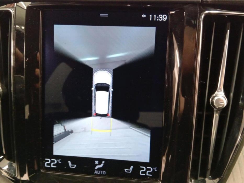 VOLVO XC60 2019