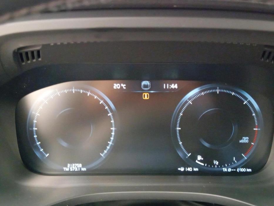 VOLVO XC60 2019