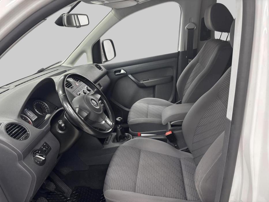 VOLKSWAGEN Caddy 2011