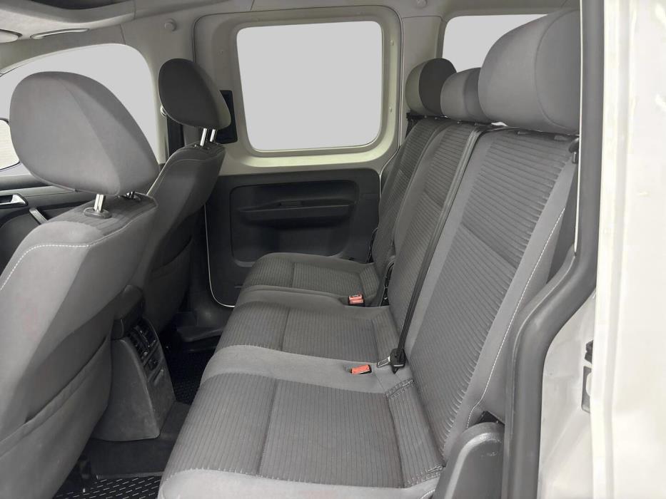 VOLKSWAGEN Caddy 2011