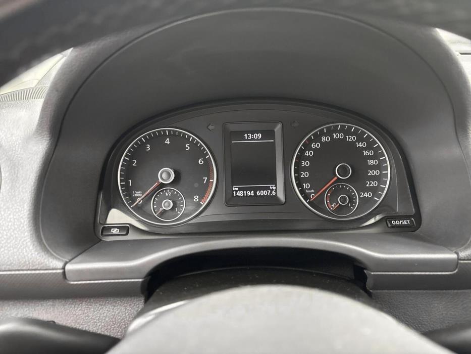 VOLKSWAGEN Caddy 2011
