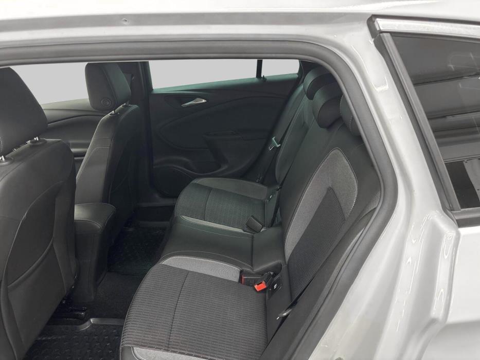 OPEL Astra 2021
