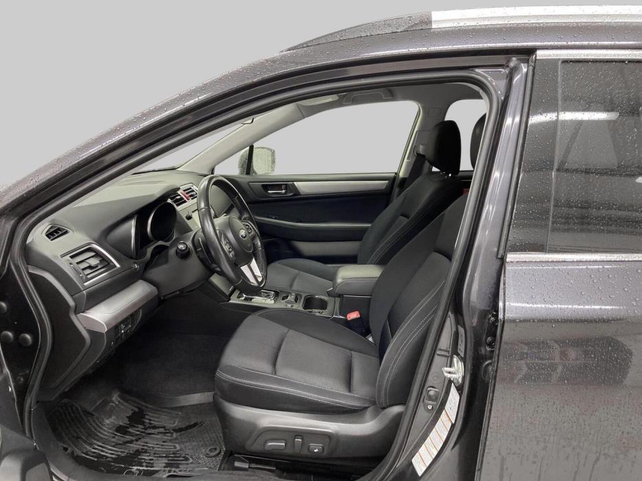 SUBARU Outback 2015
