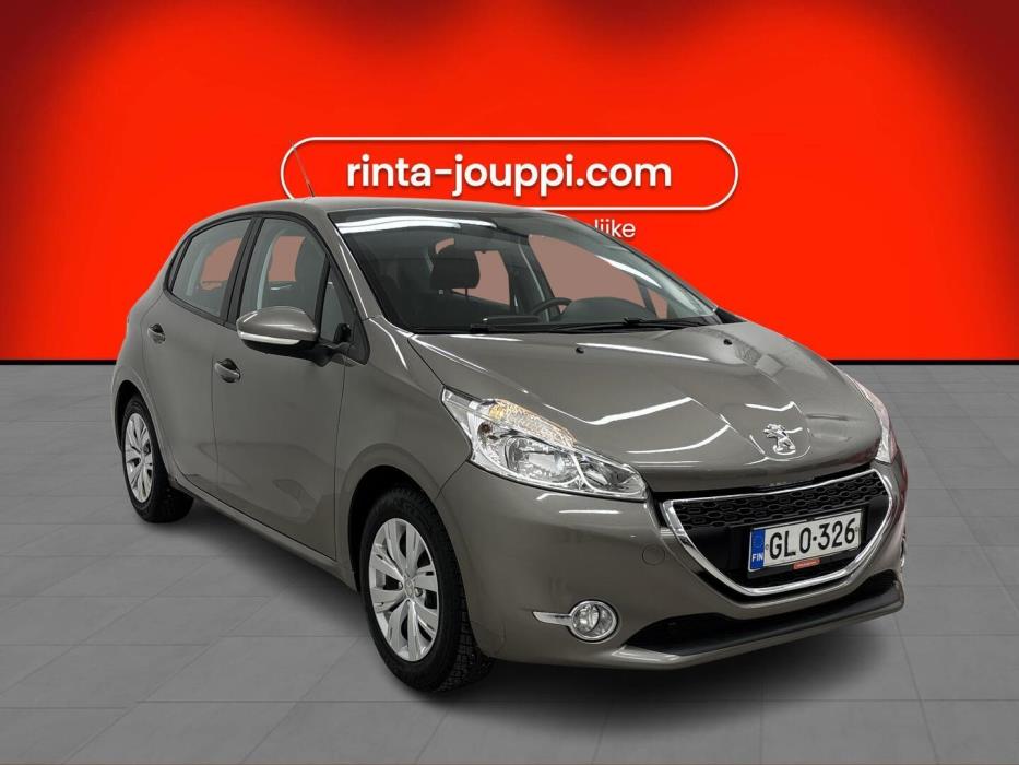 PEUGEOT 208 2015