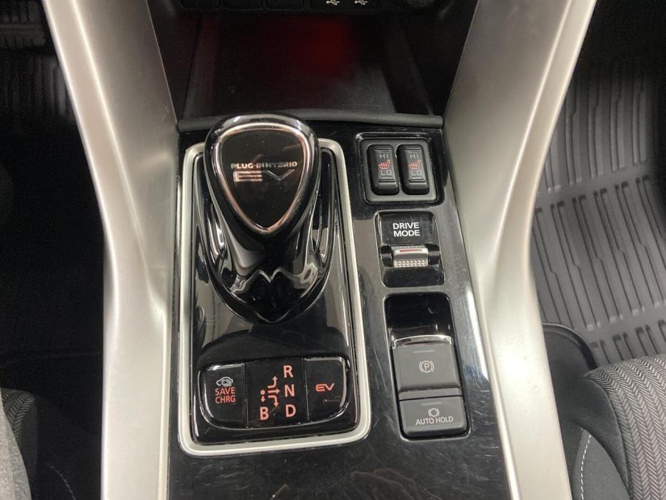 MITSUBISHI Eclipse Cross 2022