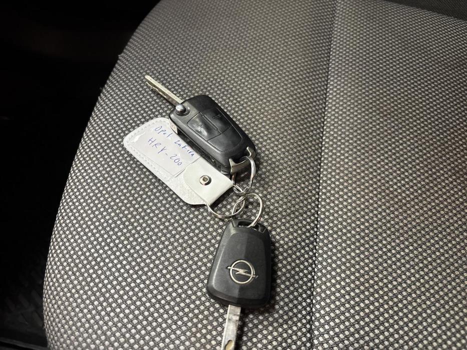 OPEL Zafira 2010