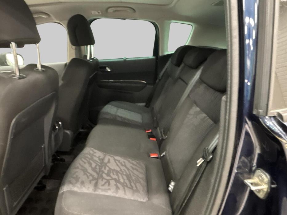 PEUGEOT 3008 2010