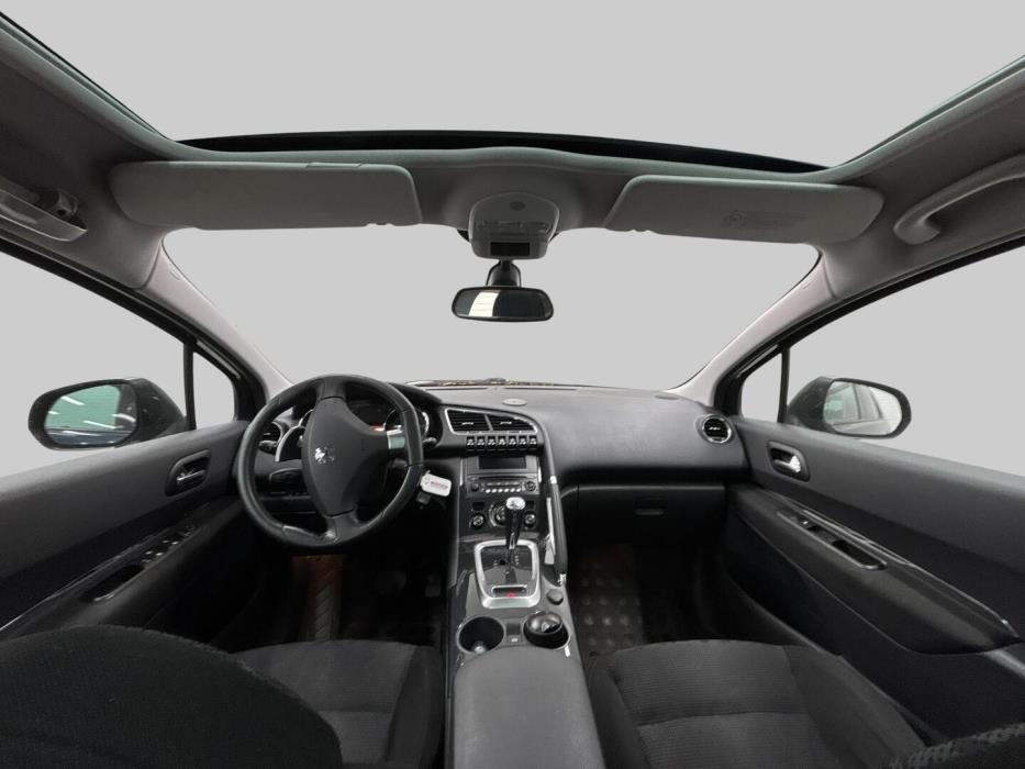 PEUGEOT 3008 2010