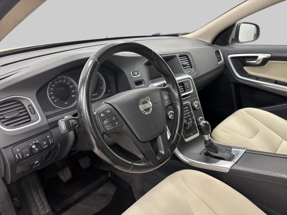 VOLVO S60 2011