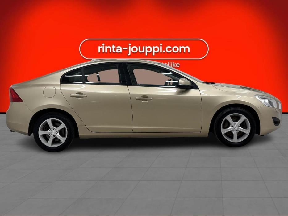 VOLVO S60 2011