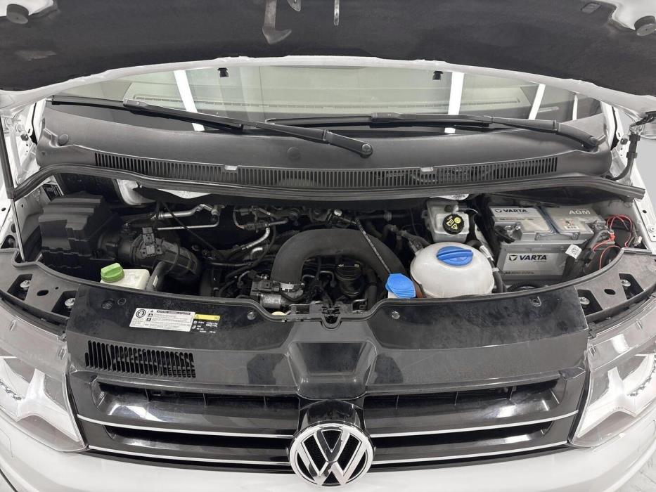 VOLKSWAGEN Caravelle 2014