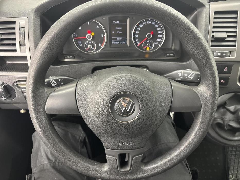 VOLKSWAGEN Caravelle 2014