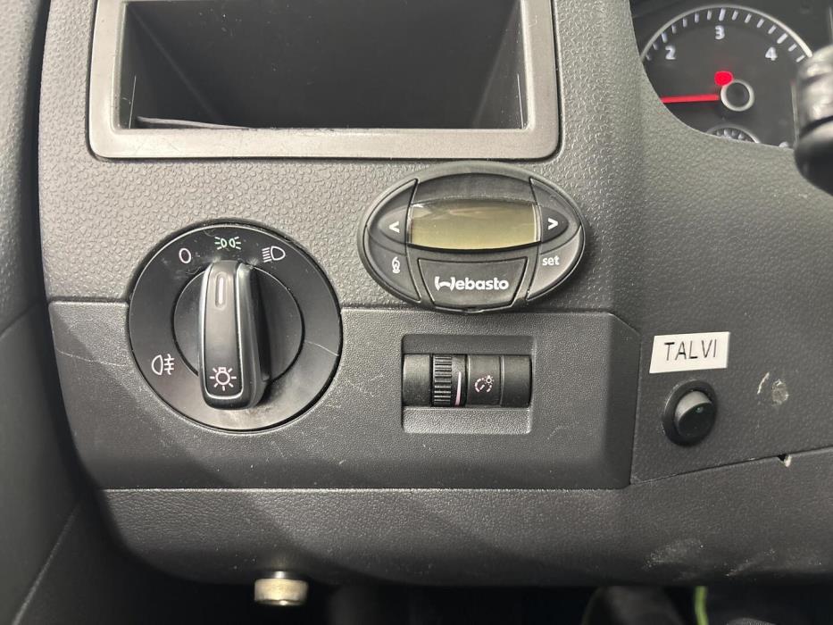 VOLKSWAGEN Caravelle 2014