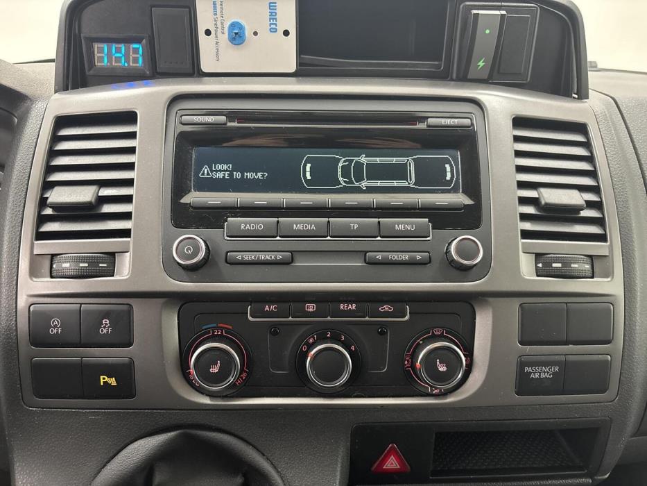 VOLKSWAGEN Caravelle 2014
