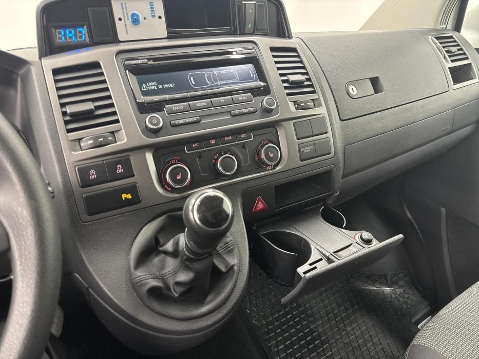 VOLKSWAGEN Caravelle 2014