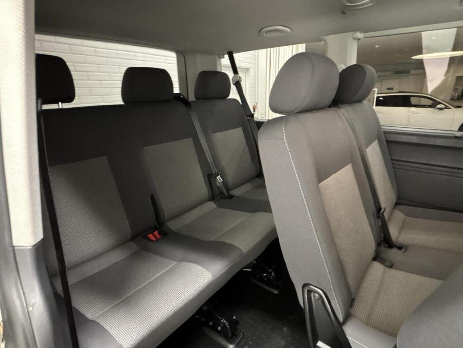 VOLKSWAGEN Caravelle 2014