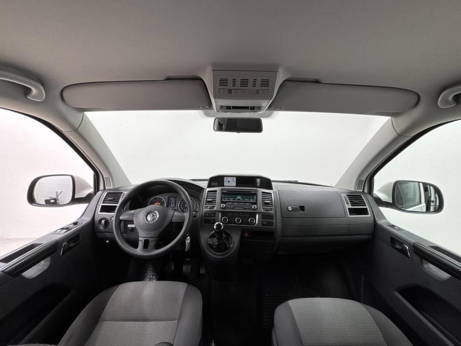 VOLKSWAGEN Caravelle 2014