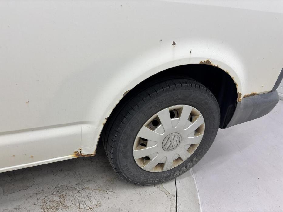 VOLKSWAGEN Transporter 2005
