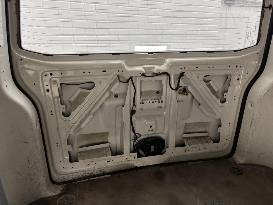 VOLKSWAGEN Transporter 2005