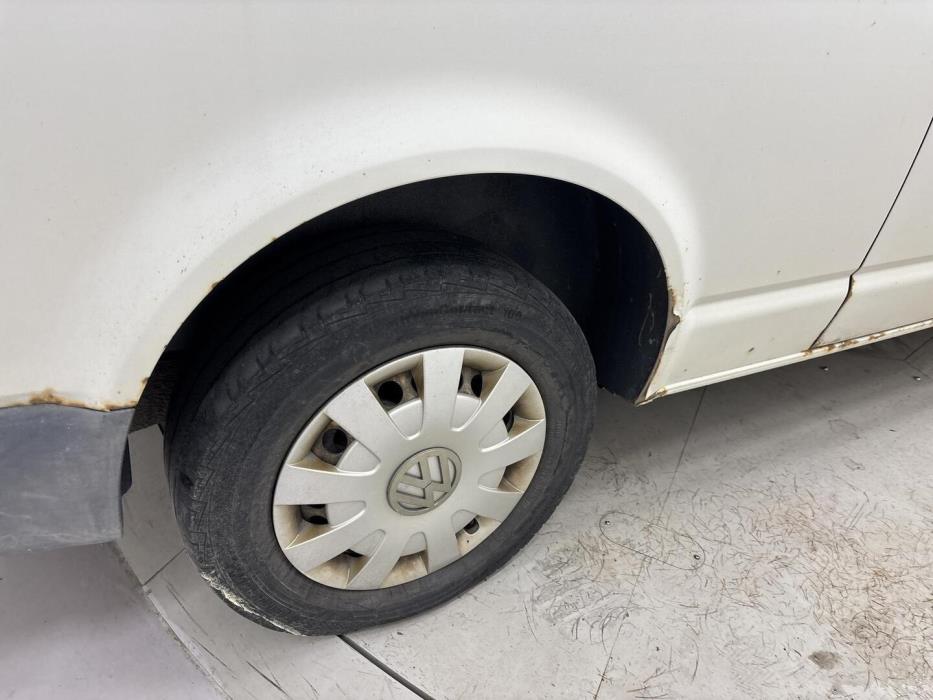 VOLKSWAGEN Transporter 2005