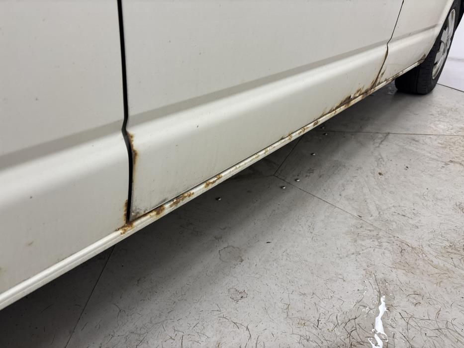 VOLKSWAGEN Transporter 2005