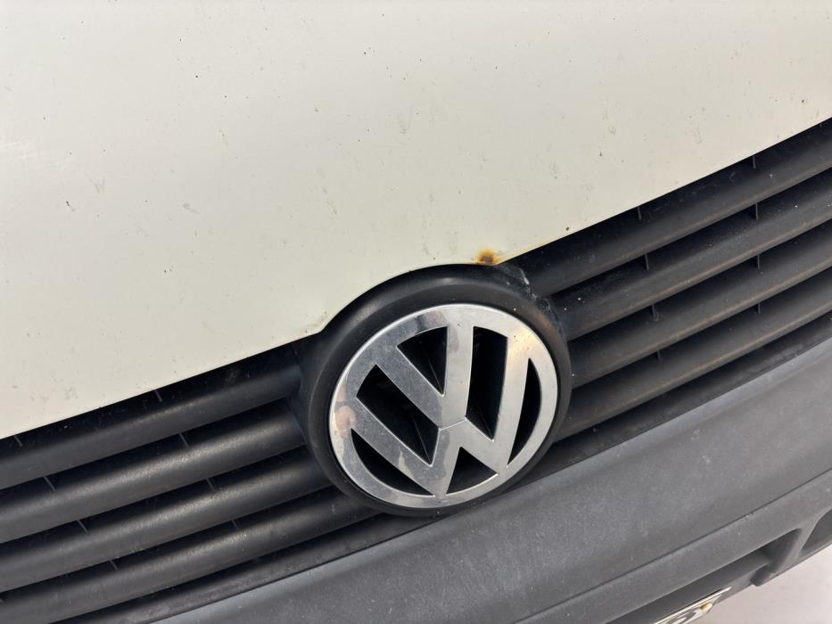 VOLKSWAGEN Transporter 2005