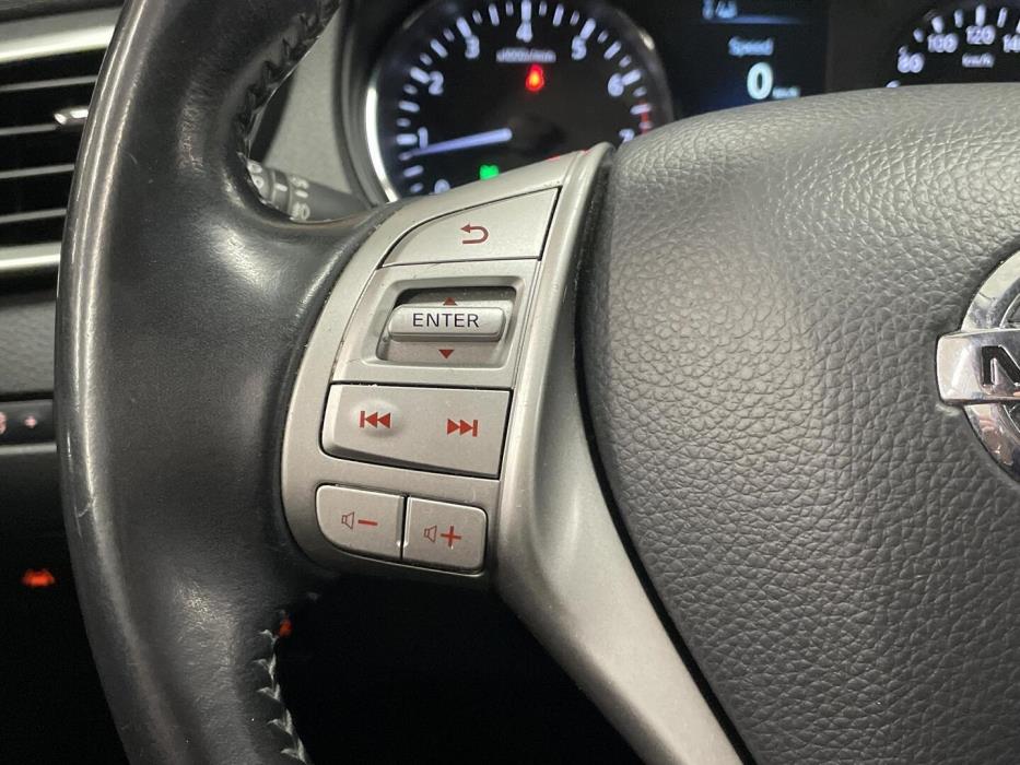 NISSAN Qashqai 2016