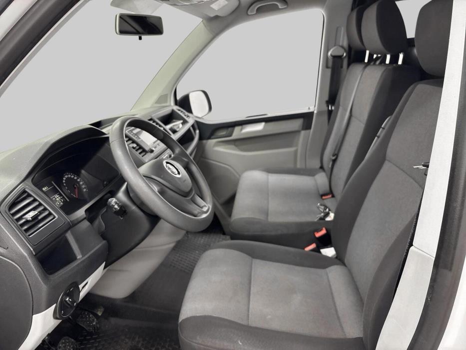 VOLKSWAGEN Transporter 2018