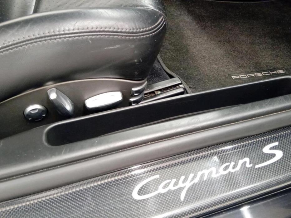 PORSCHE Cayman 2008
