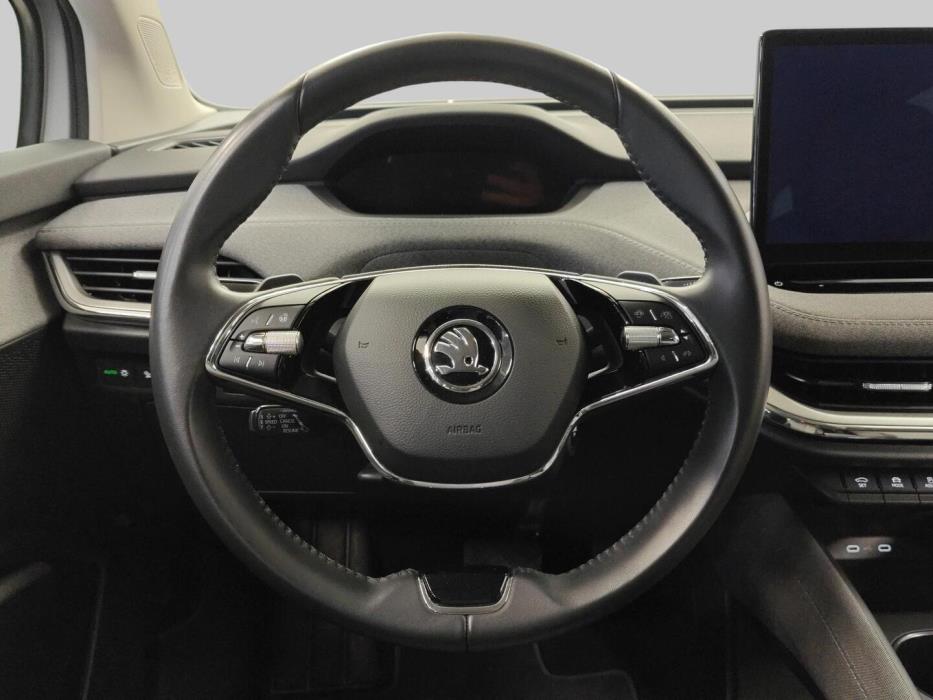 SKODA Enyaq 2023