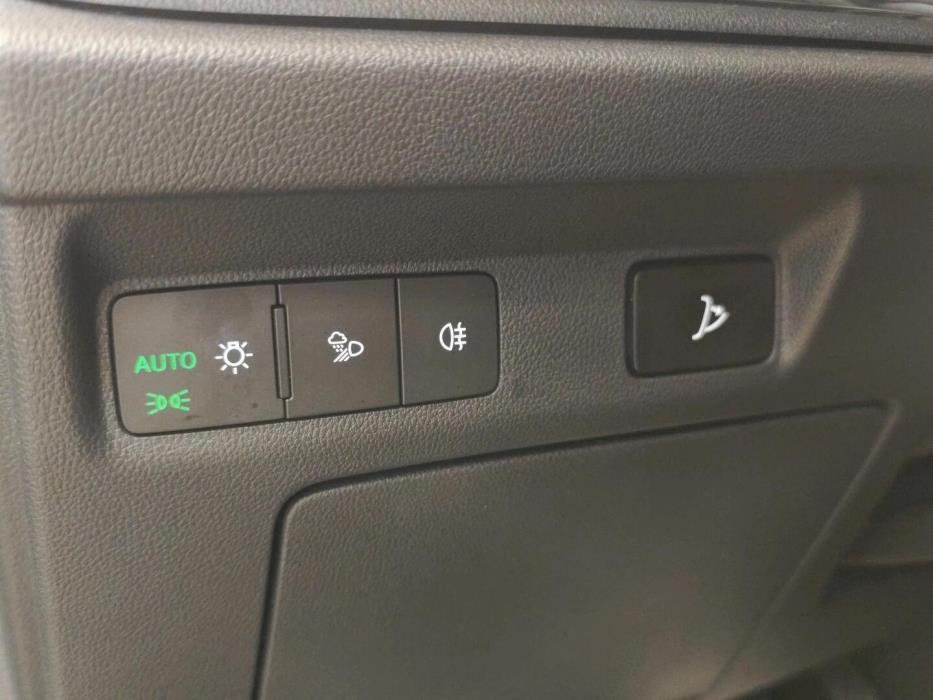 SKODA Enyaq 2023