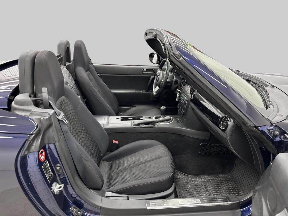 MAZDA MX-5 2008
