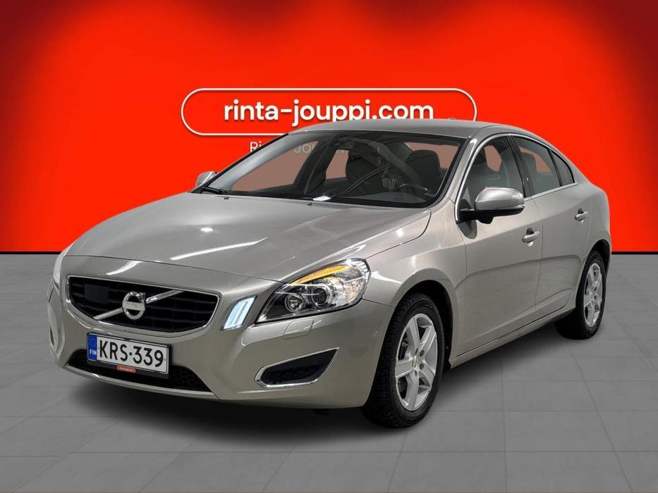 VOLVO S60 2012