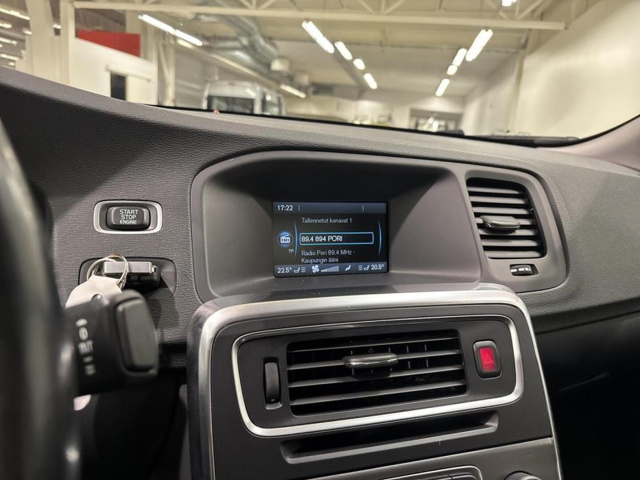 VOLVO S60 2012