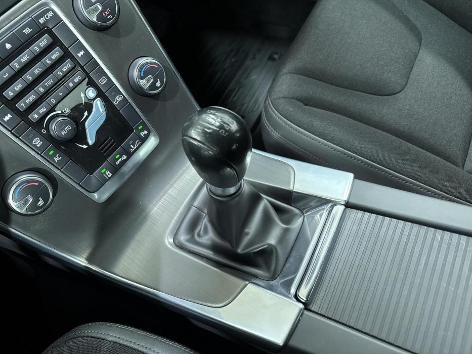 VOLVO S60 2012