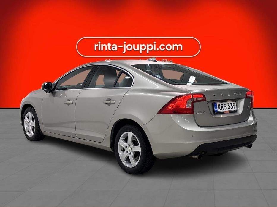 VOLVO S60 2012