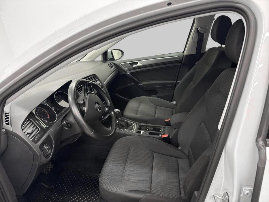 VOLKSWAGEN Golf 2018