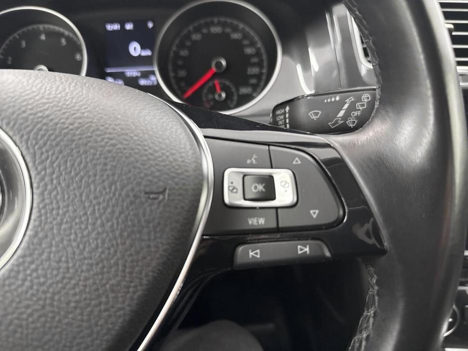 VOLKSWAGEN Golf 2018