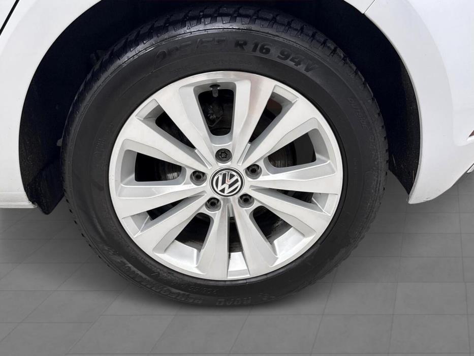 VOLKSWAGEN Golf 2018