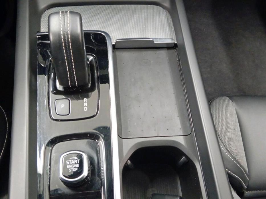 VOLVO XC60 2022