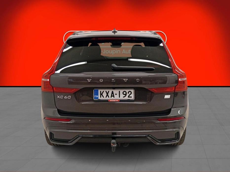 VOLVO XC60 2022