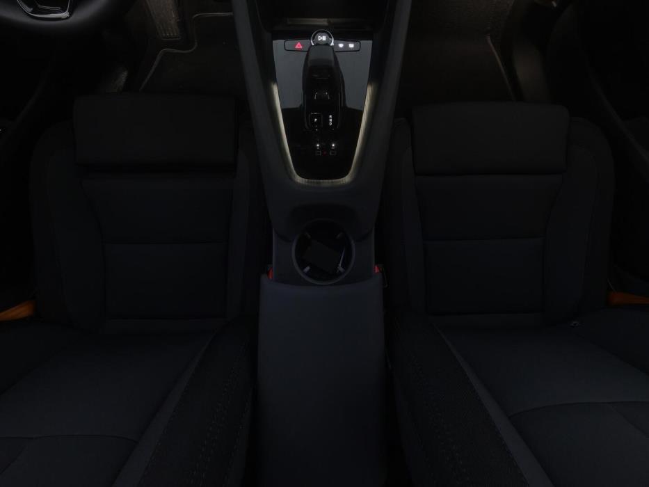 POLESTAR 2 2024