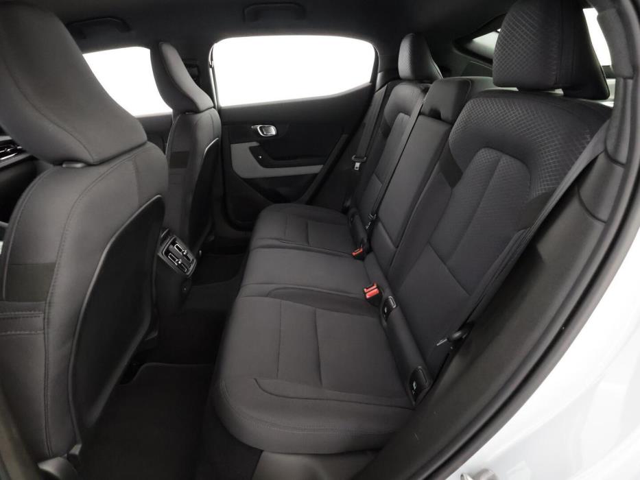 POLESTAR 2 2024