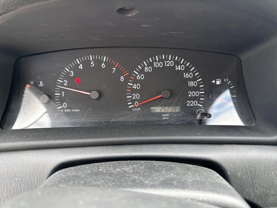 TOYOTA Corolla 2004