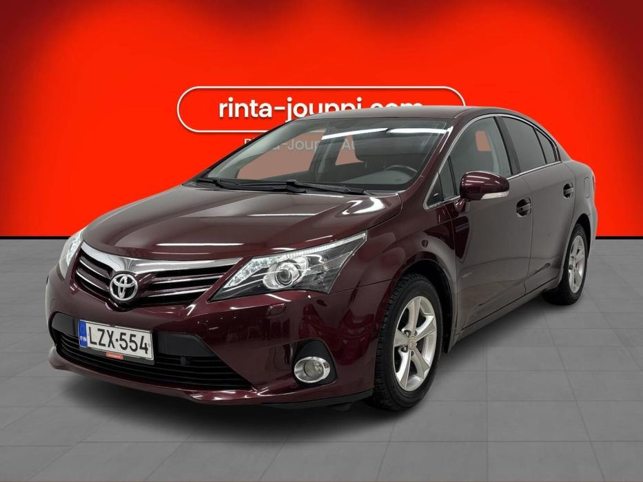 TOYOTA Avensis 2012