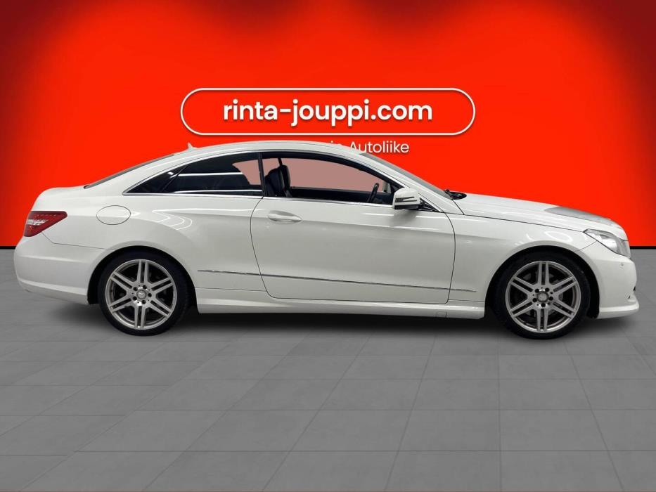MERCEDES-BENZ E 2010