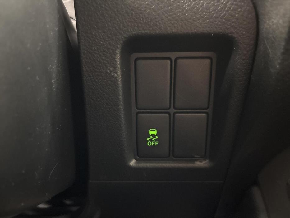 TOYOTA Land Cruiser 2011