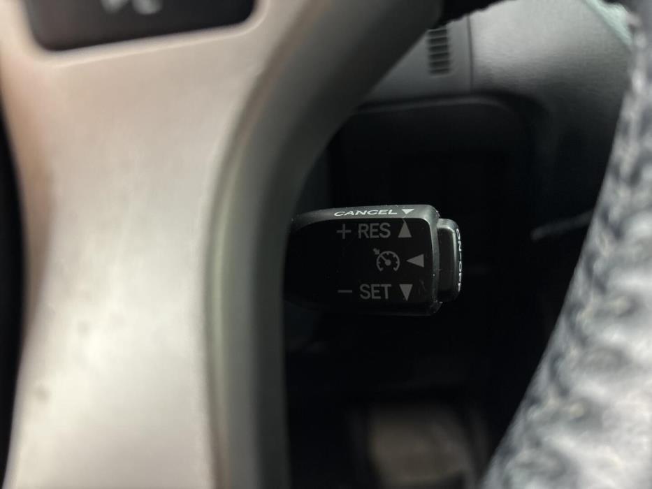 TOYOTA Land Cruiser 2011