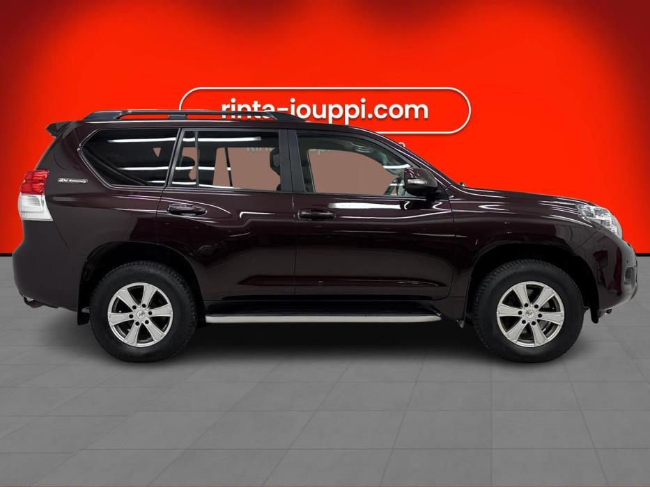 TOYOTA Land Cruiser 2011