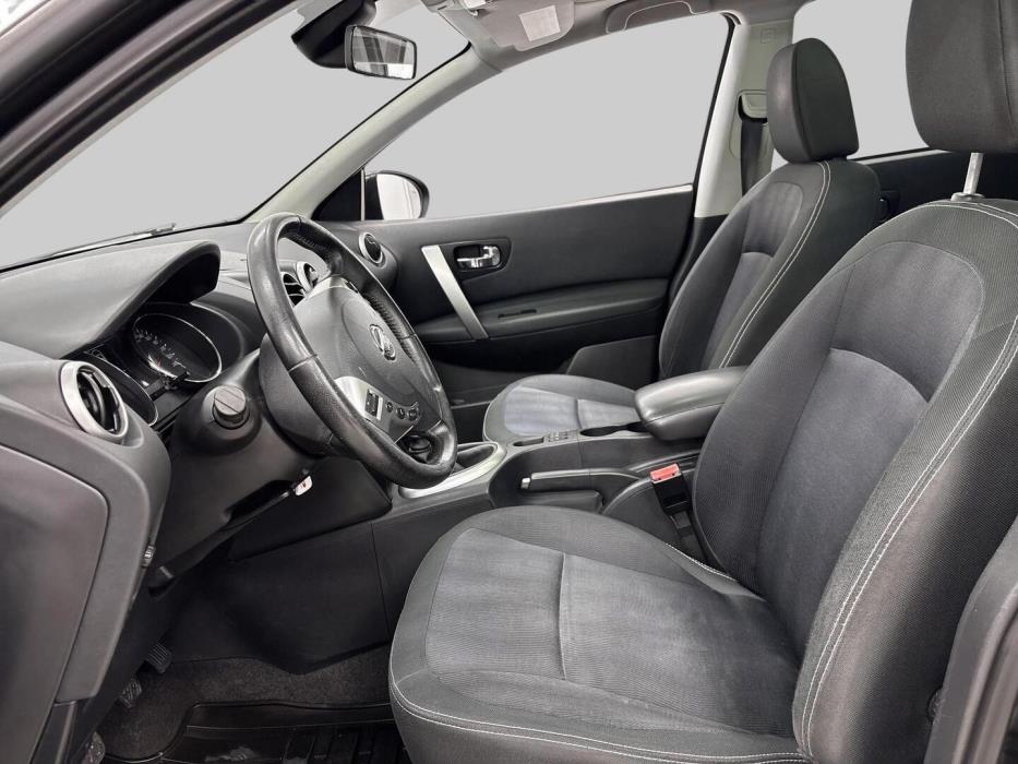NISSAN Qashqai+2 2011
